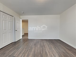 Building Photo - 122 Hyrne Dr