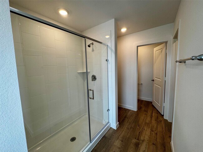 Building Photo - 2142 Olivos St