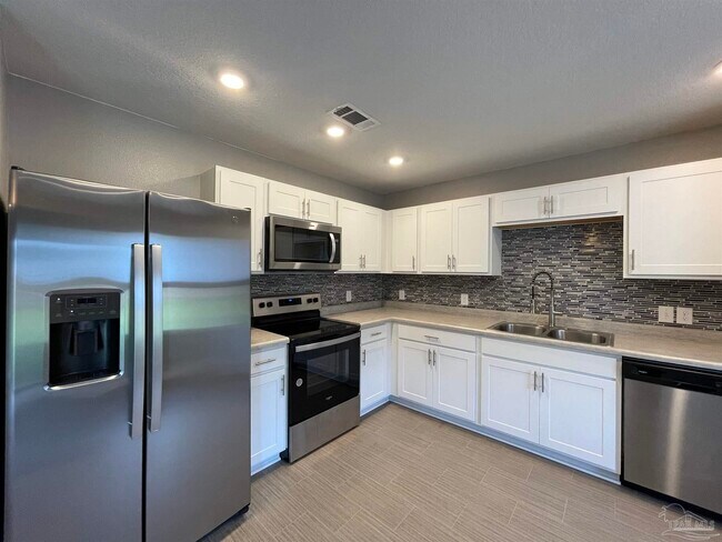 Building Photo - 4328 Jitterbug St