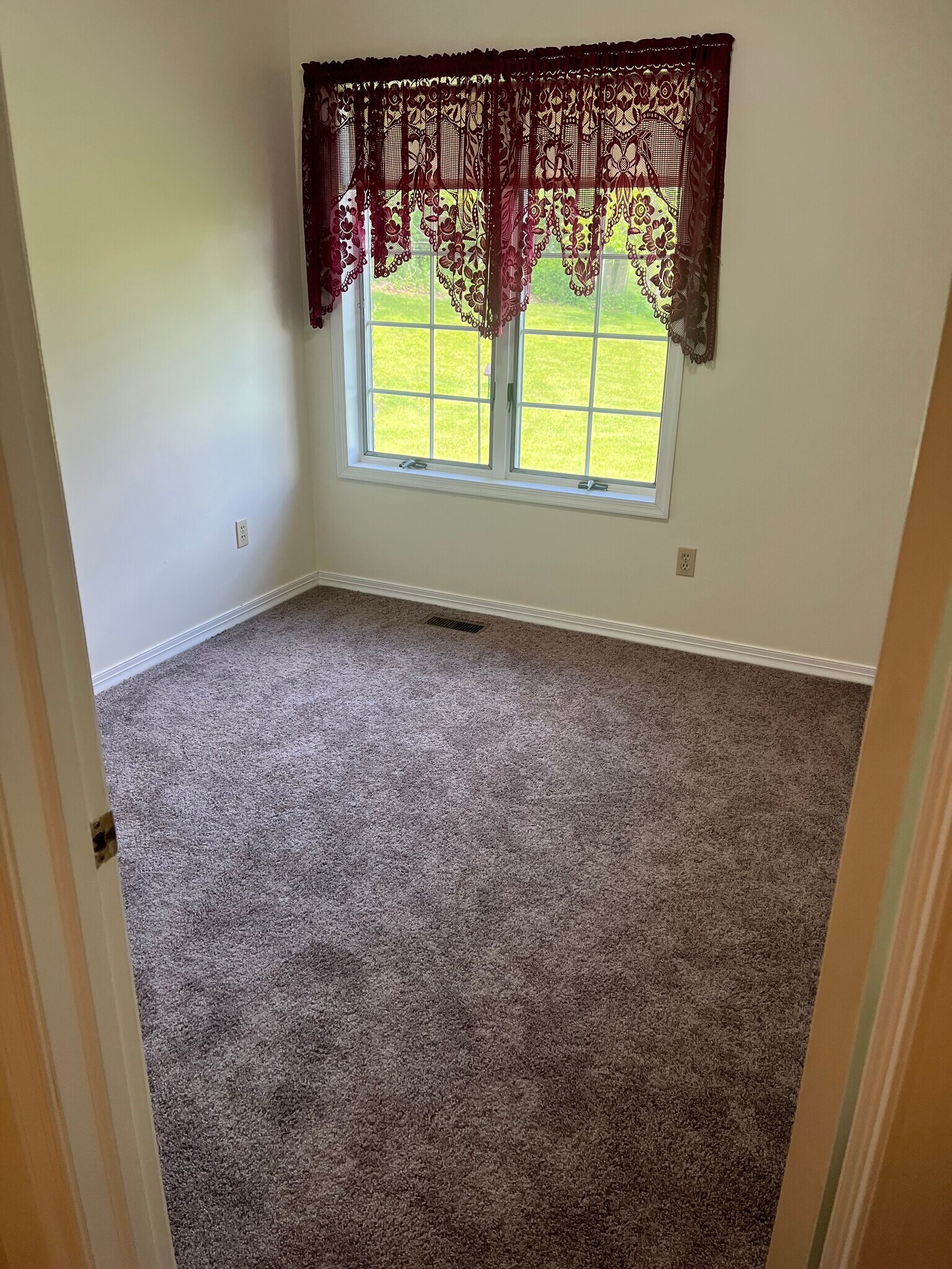 Sapre bed - 777 S Mink Rd