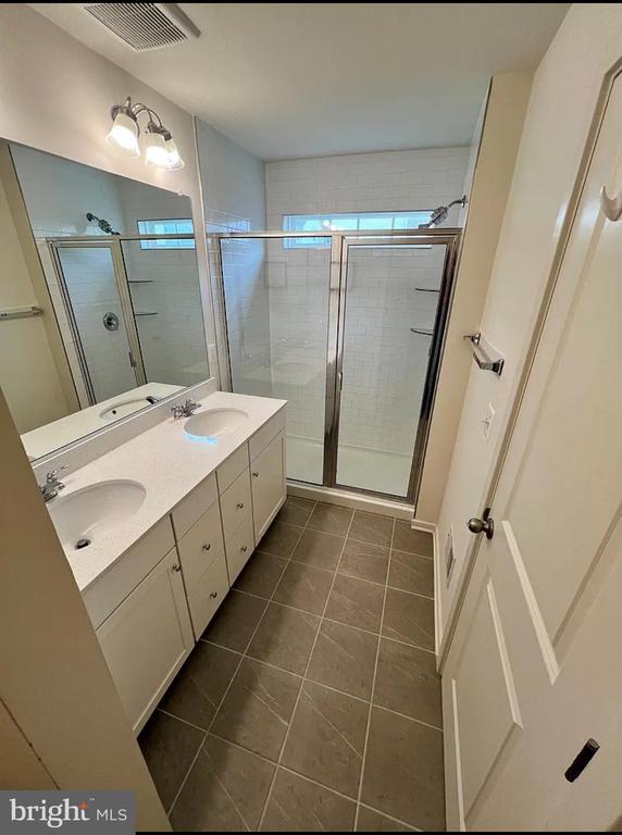 Building Photo - 305 Barnwell Dr