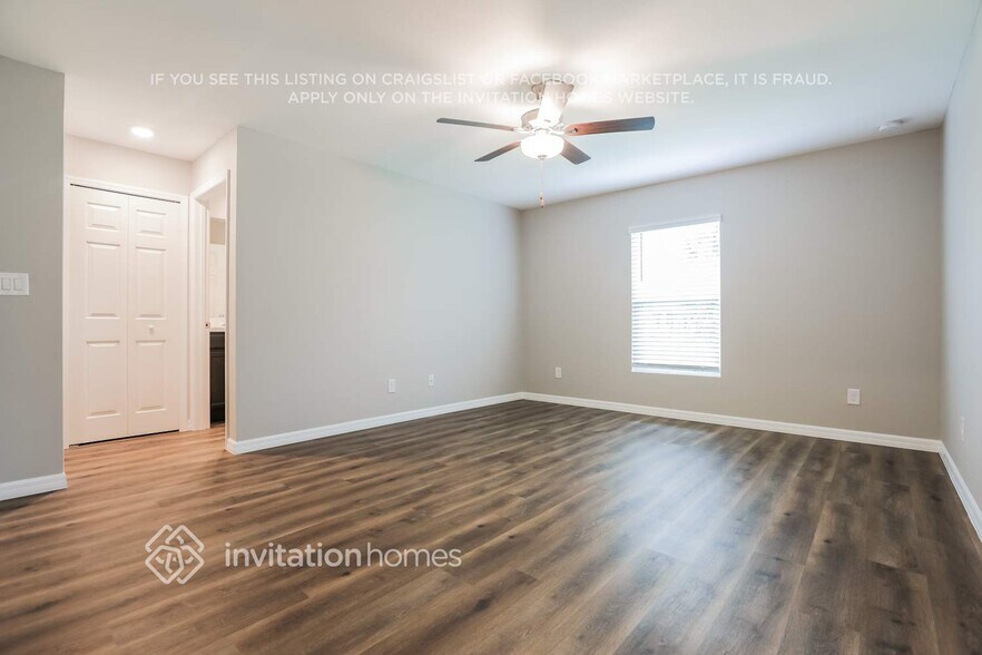 Building Photo - 23165 Lindale Ave