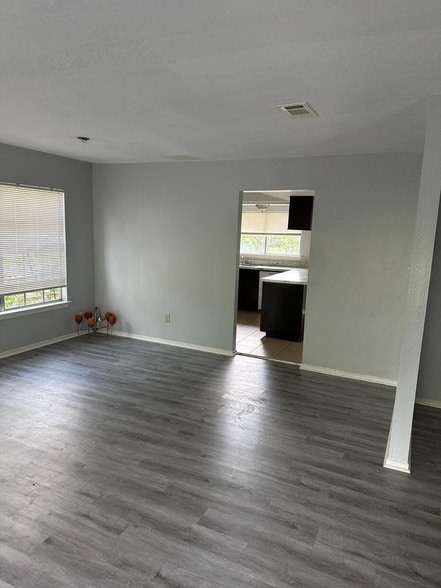 Building Photo - 16523 Lonesome Quail Dr