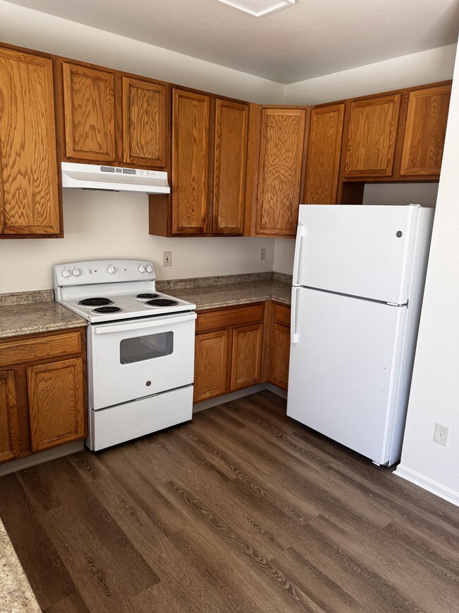 Building Photo - 134 S Elkhart St