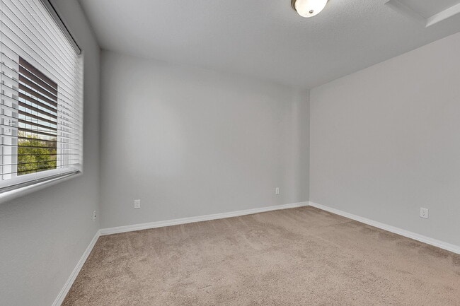 Building Photo - $2,595.00, 3 beds, 2.5 bath, Single Family...