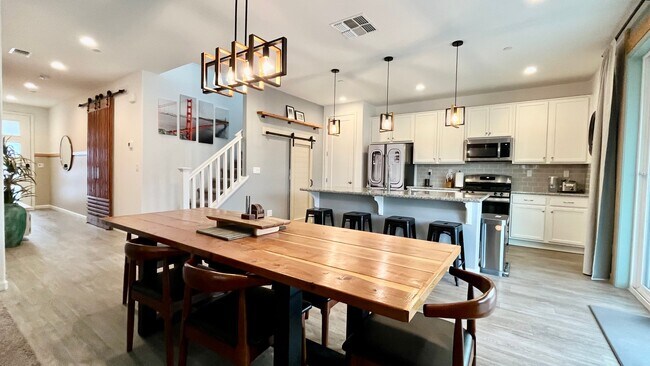 Building Photo - 8809 Polka Way