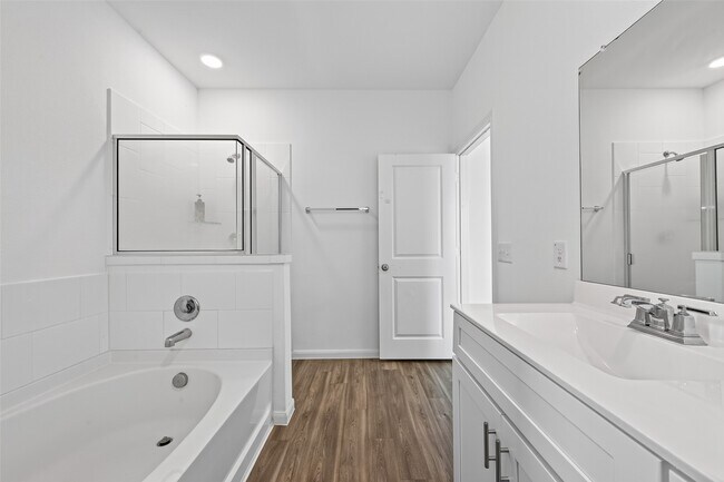 Building Photo - 8111 Star Ter Dr