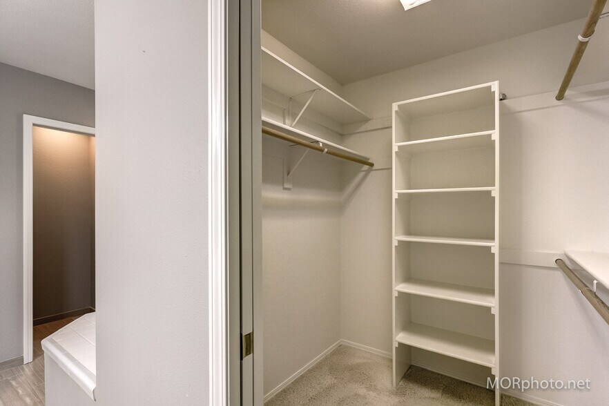 Building Photo - 12840 SW Harlequin Dr