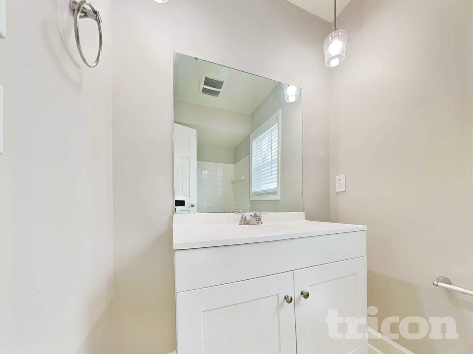 Building Photo - 7035 Montroff Cir