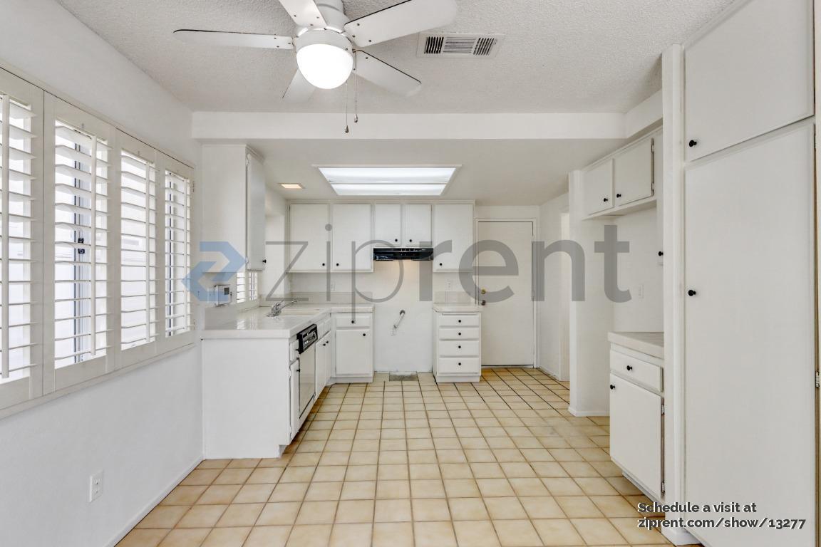 Building Photo - 116 Plymouth Way