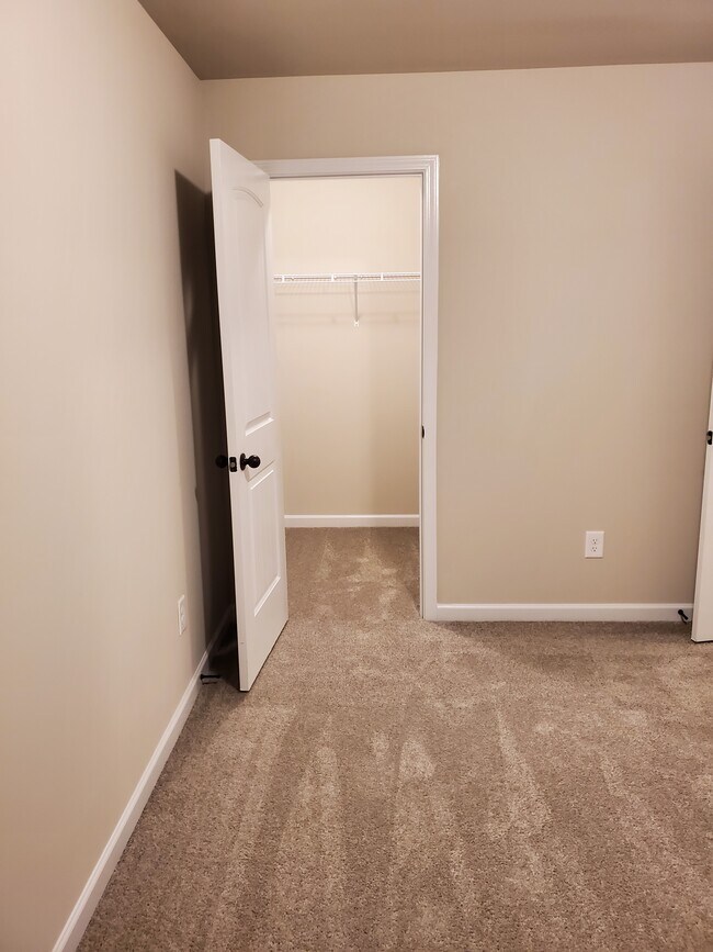 Building Photo - 1509 Creel Ln