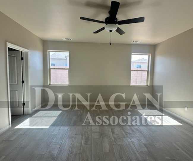Building Photo - The Luke floor plan 3 Bedroom 2 bath Water...