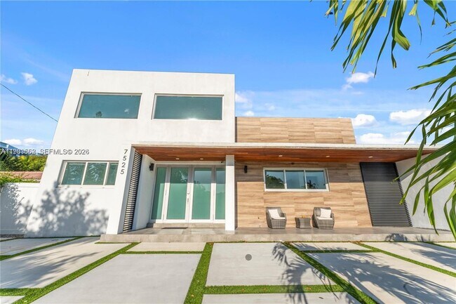 Building Photo - 7525 Buccaneer Ave