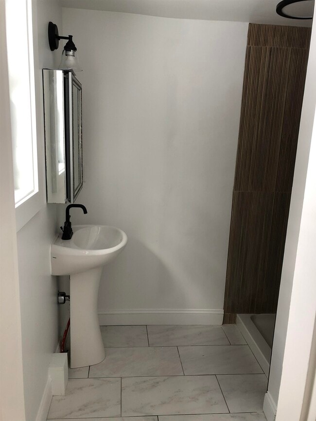 Building Photo - 77 Sewalls Falls Rd