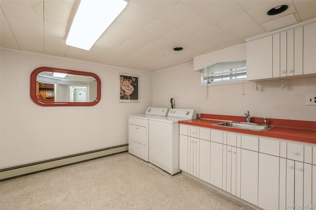 Building Photo - 26 Whitman Ave