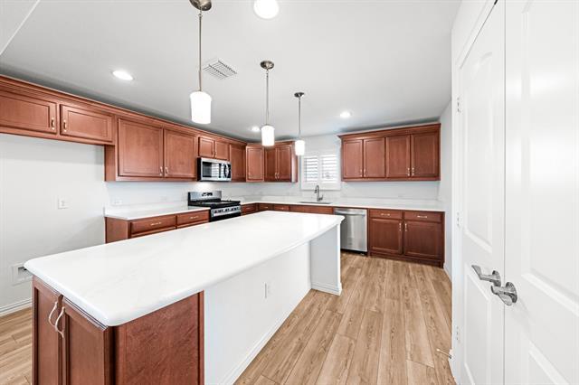 Building Photo - 101 Long Pines Dr