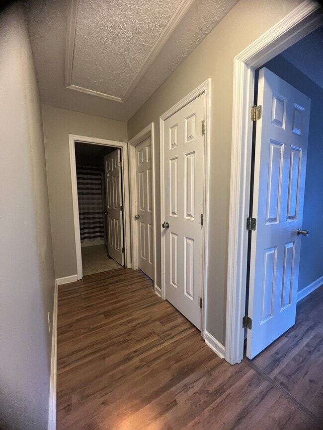 Building Photo - 1714 Dublin Ct