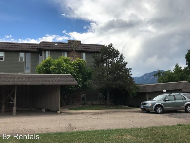 Building Photo - 3050 Corona Trl