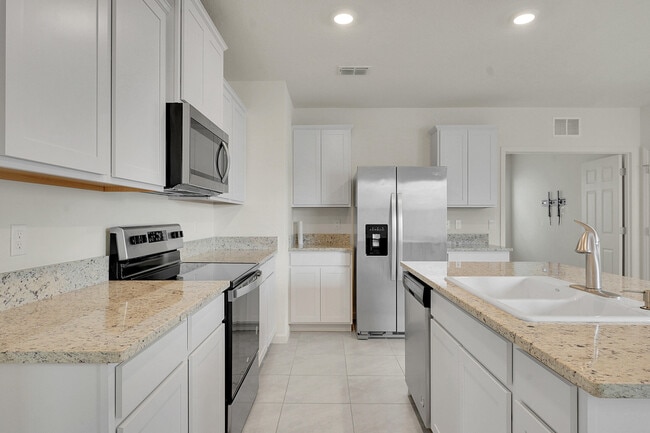 Building Photo - 10692 SW Vasari Way