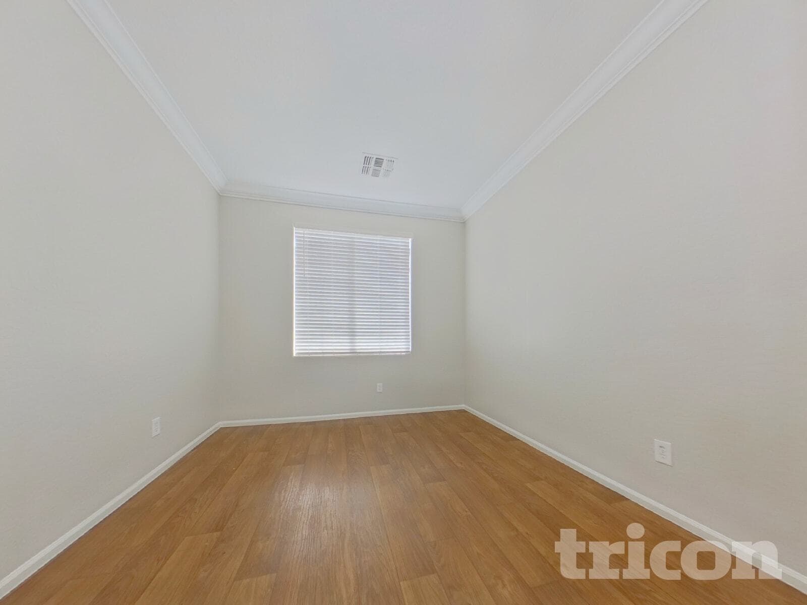 Building Photo - 25746 W Globe Ave