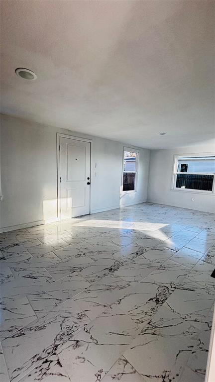 Building Photo - 5423 Greenfield Rd