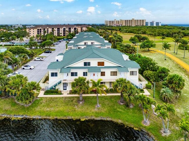 Building Photo - 470 Bella Vista Ct N