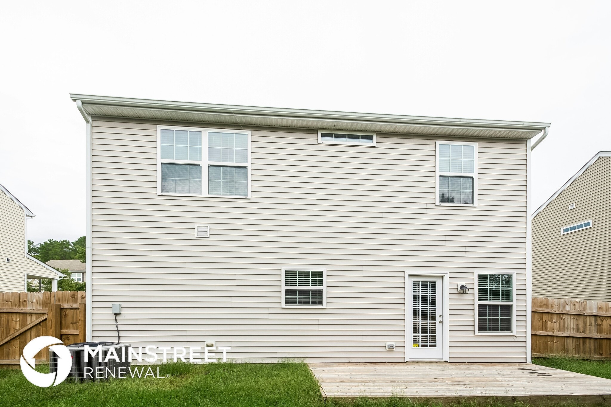 Building Photo - 811 Woodside Park Ln