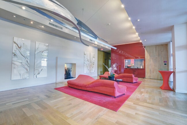 Building Photo - 1551 N Flagler Dr