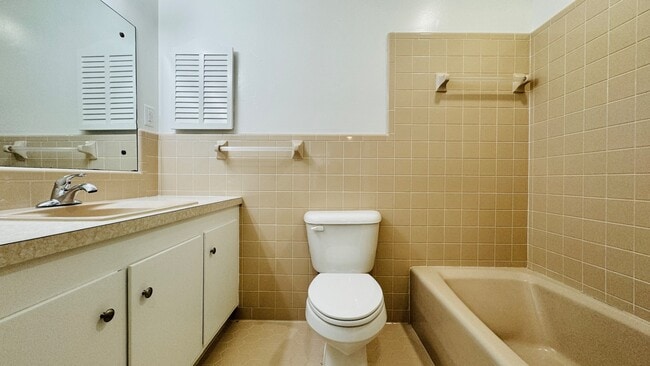 Building Photo - 815 W Palmetto St