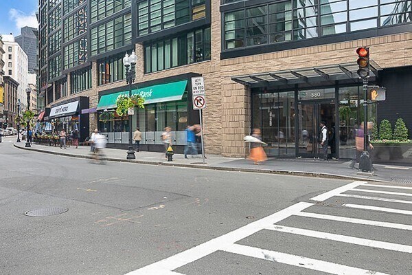 Building Photo - 580 Washington St