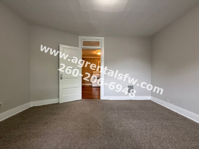 Building Photo - 2919 S Harrison St