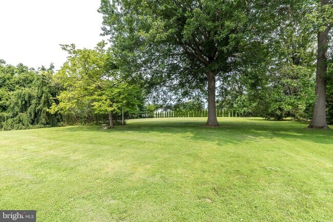 Building Photo - 38 Chestnut Valley Dr