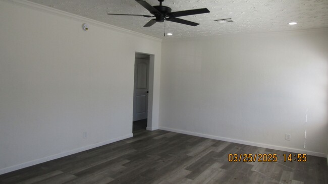 Building Photo - Newly renovated spacious cottage in Mounta...
