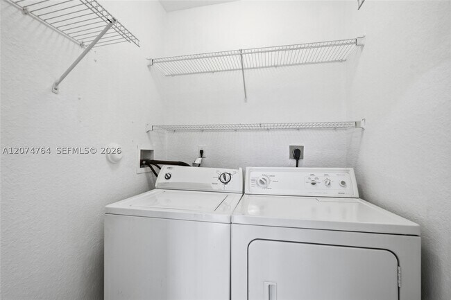 Building Photo - 21000 SW 87th Ave