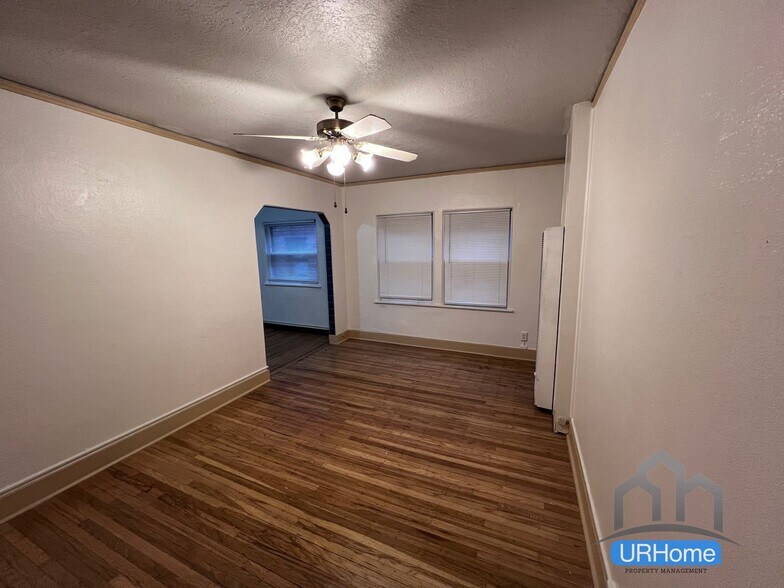 Interior Photo - Belmar