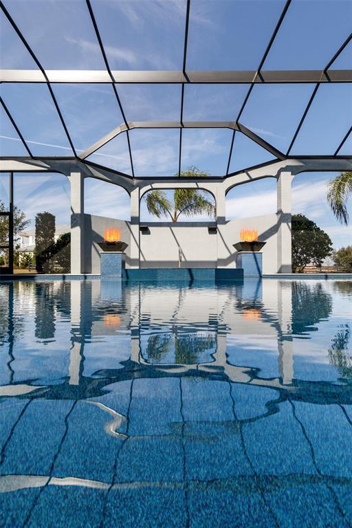 Building Photo - 10605 Midview Terrace