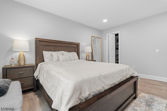 Building Photo - 3001 Revere Ct