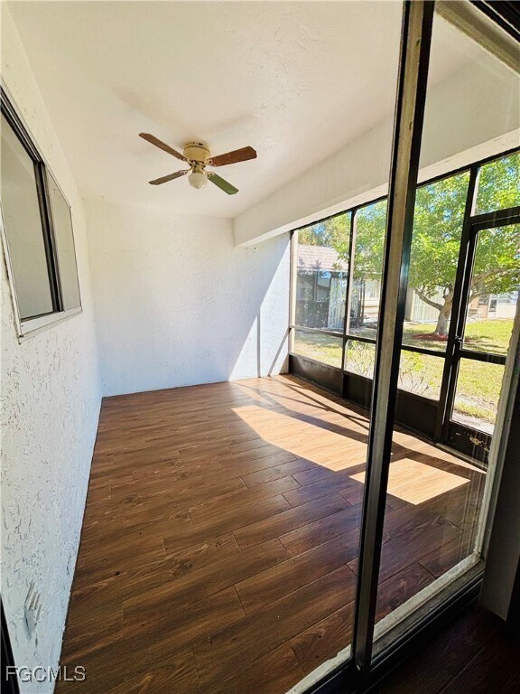 Building Photo - 9303 Lennex Ln