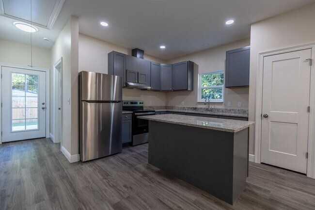 Building Photo - BRAND NEW CONSTRUCTION!  3-bedroom, 2-bath...