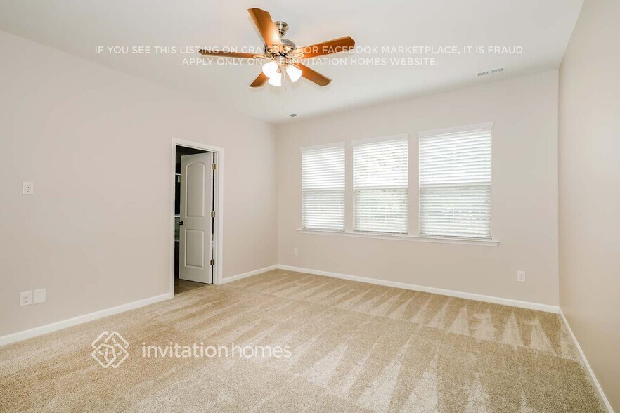 Building Photo - 15201 Autumn Sage Dr