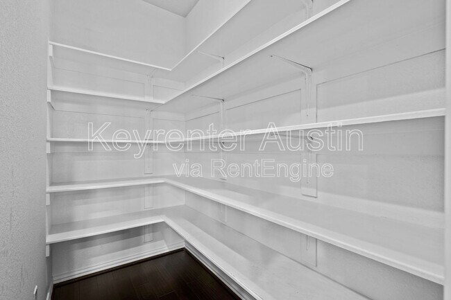 Building Photo - 3717 Del Payne Ln