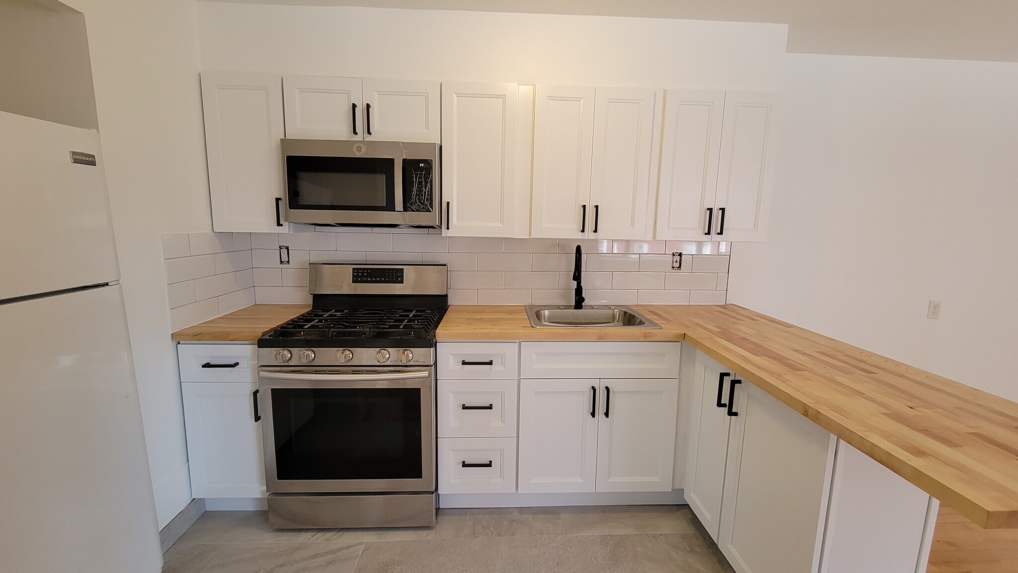 Building Photo - 204 Woodcliff Ave