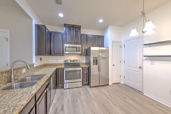 Building Photo - 5116 Bay Isle Cir