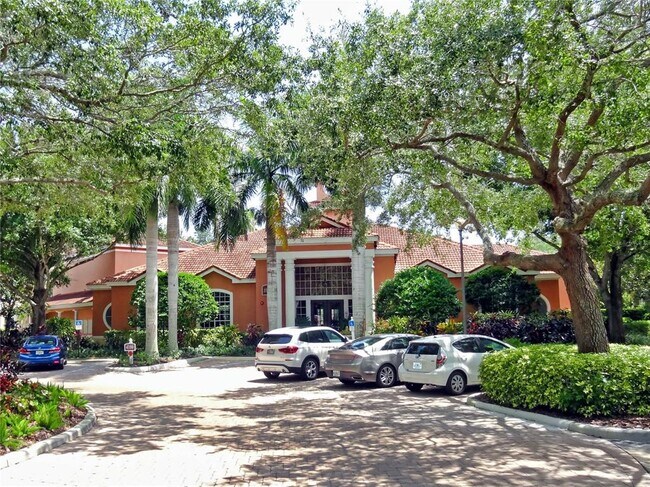 Building Photo - 4102 Central Sarasota Pkwy