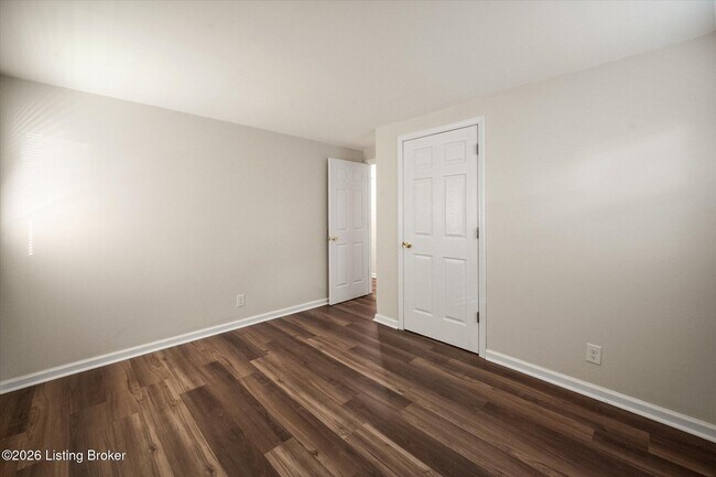 Building Photo - 5533 Ridgecrest Rd