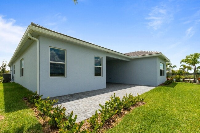 Building Photo - 5579 Liberty Ln