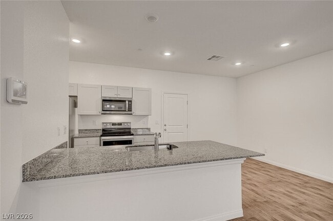 Building Photo - 4153 Lunar Cyn Ave