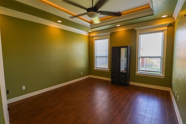 Building Photo - 7438 Tonsley Springs Dr