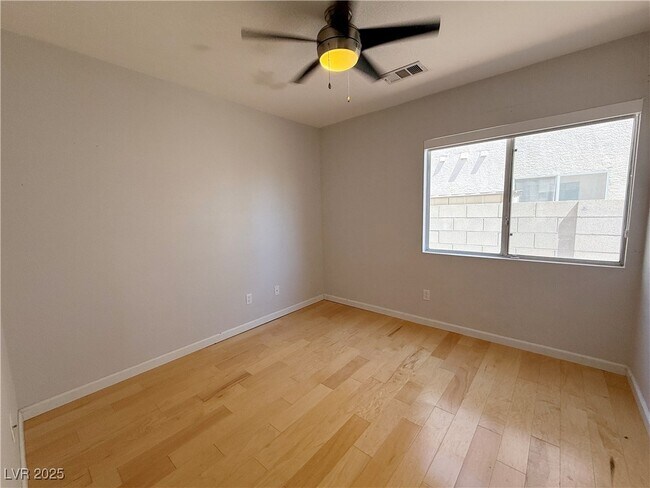 Building Photo - 3744 Crescent Canyon St