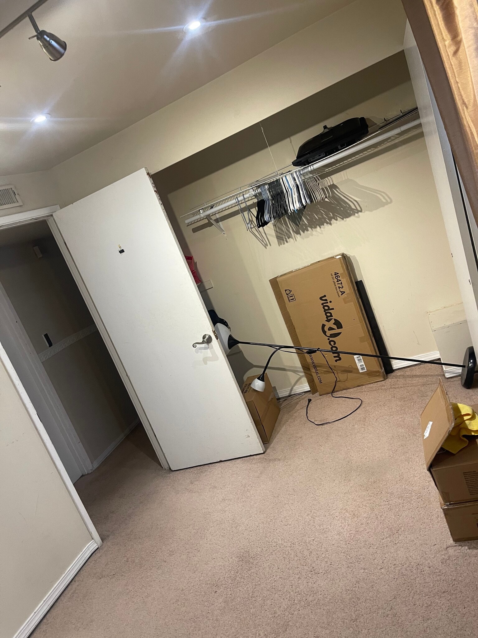 Building Photo - 22900 24th Ave S